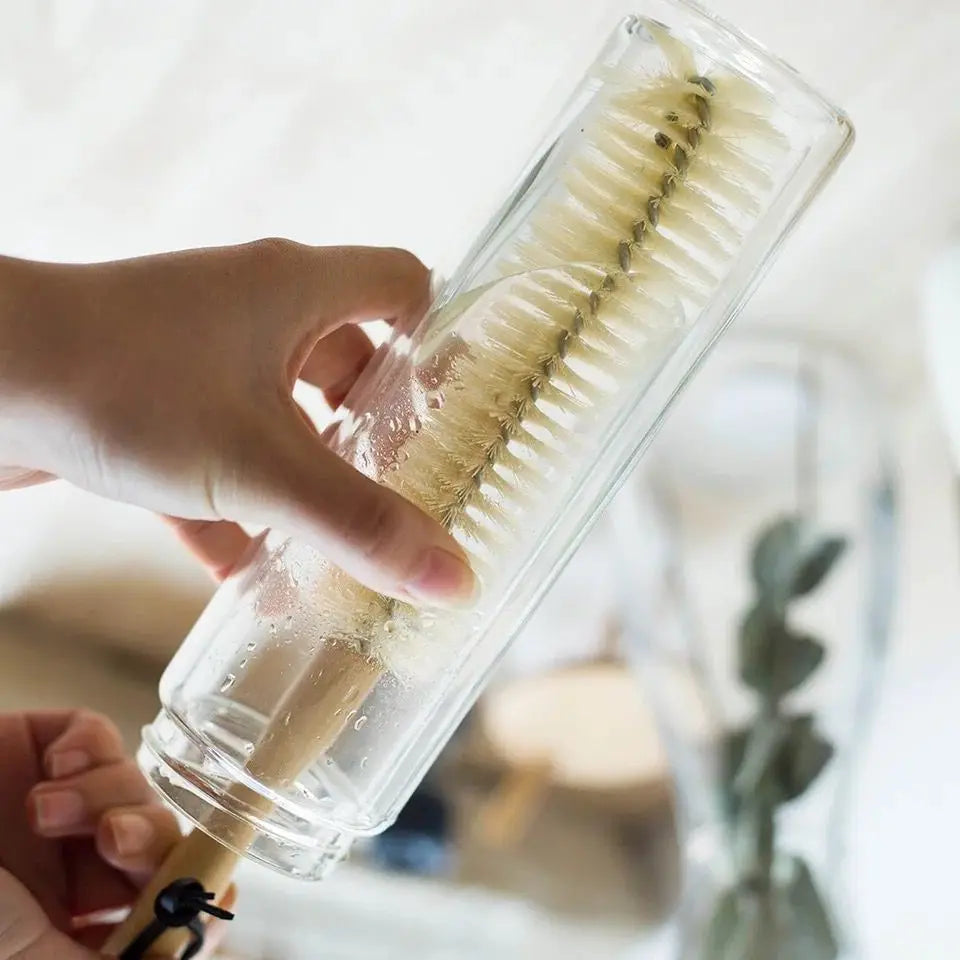 CBM0004 Long Handle Beech Wood Water Bottle Brush