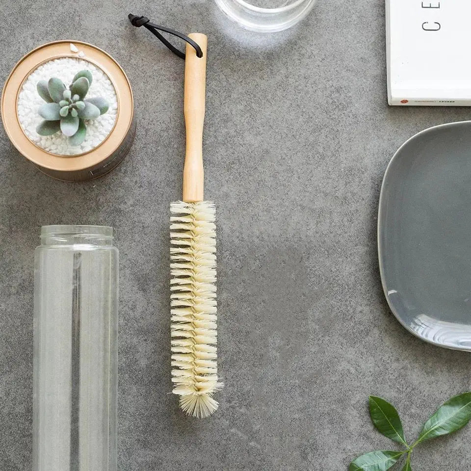 CBM0004 Long Handle Beech Wood Water Bottle Brush