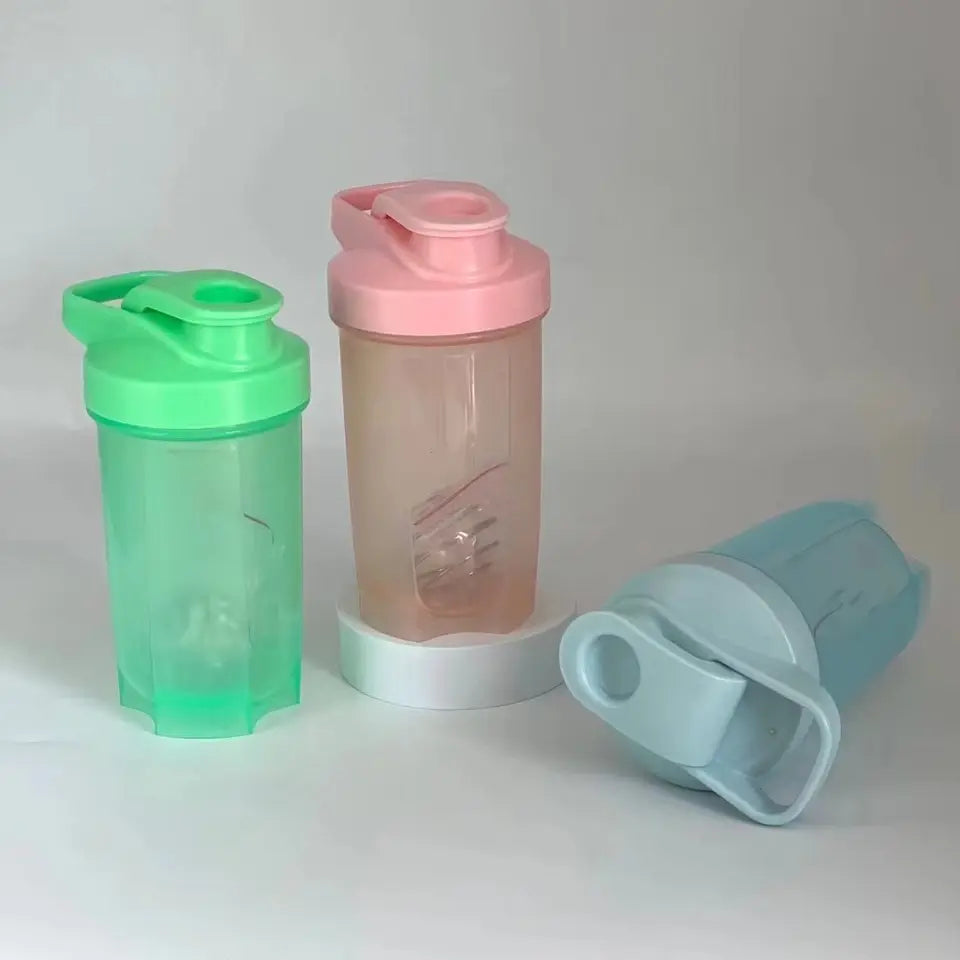 SBM0002 Plastic Bottle Protein Shaker - 600ml(20oz)